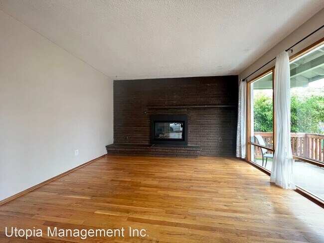 Foto del edificio - 3 br, 1 bath House - 10521 SE Schiller St