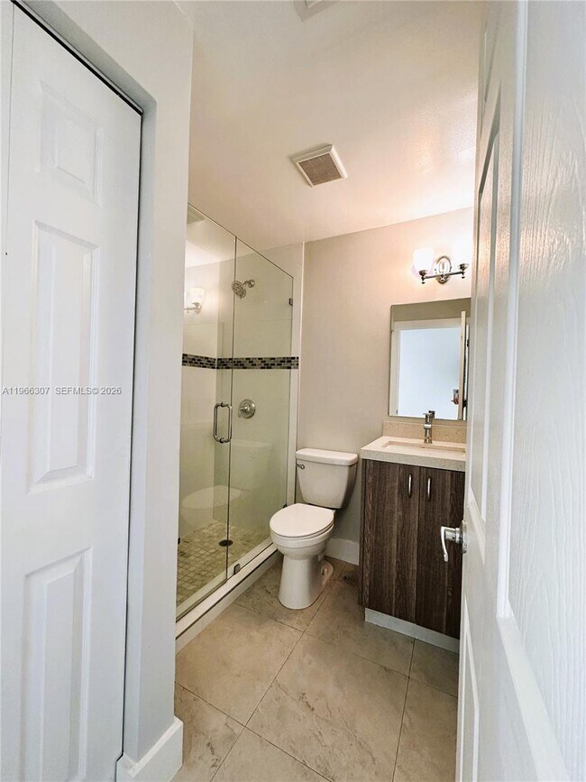 Foto del edificio - 842 SW 14th Ave