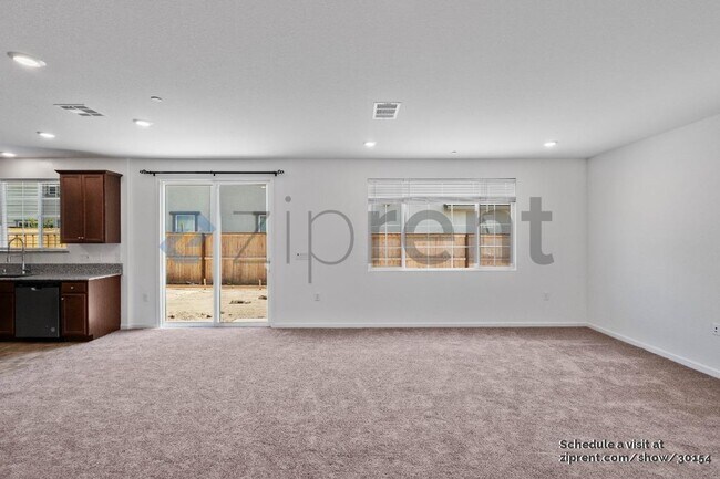 Building Photo - 676 Rosedale Wy