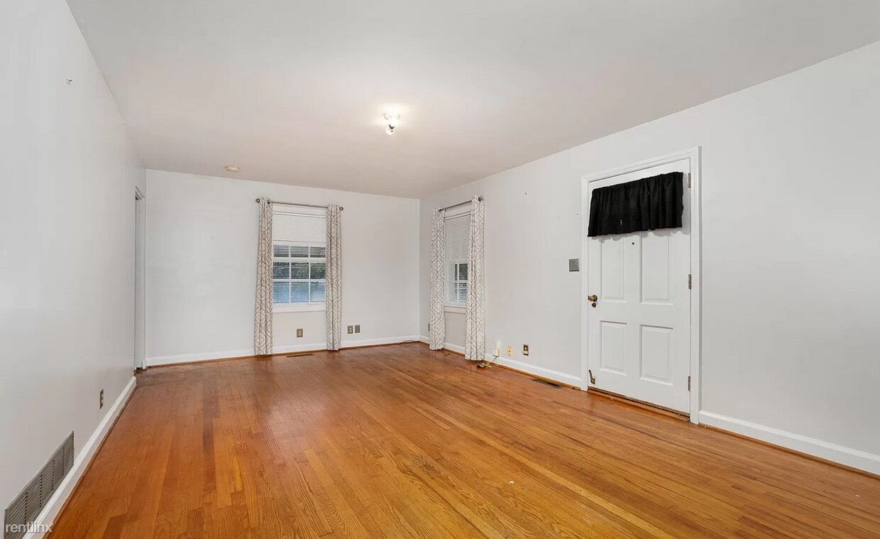 Building Photo - 2 br, 1 bath House - 708 North King Charle...