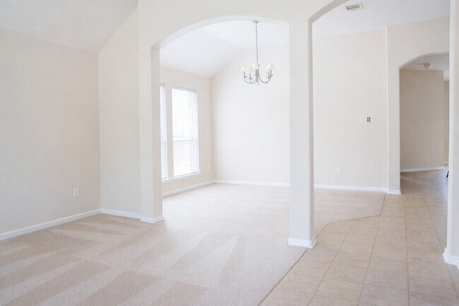 Foto del edificio - 8515 Clarkman Ridge Ln