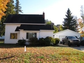 Building Photo - 509 Fenton St