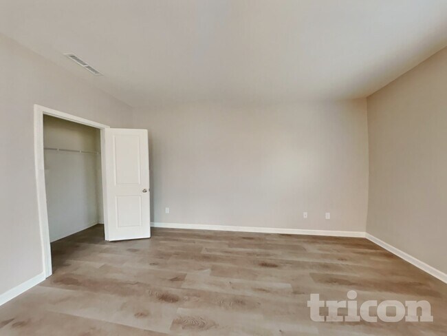 Foto del edificio - 44 Ashley Oaks Ct