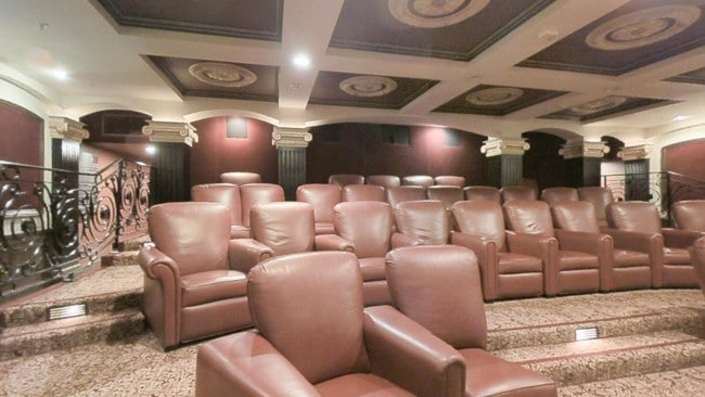 The Orsini Apartments Los Angeles Ca Theater The Orsini