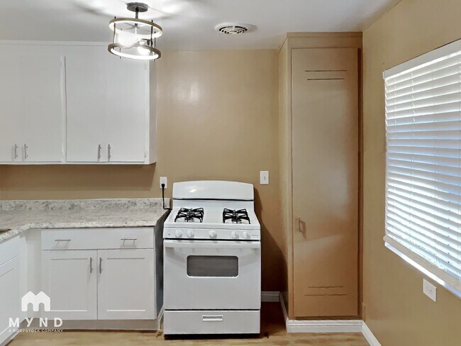 Foto del edificio - 5424 St Mark Ave