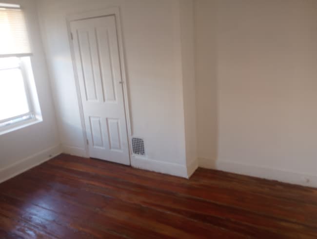 Building Photo - 16xx W Juniata St