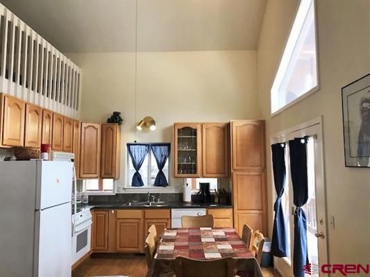 Building Photo - 847 Twincreek Cir