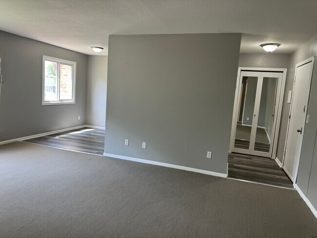Foto del edificio - 1315 N Dowling Ave
