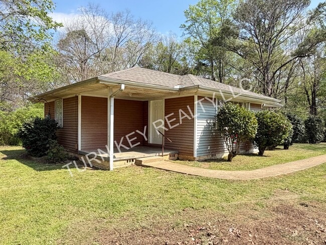 Building Photo - Home for Rent In Adamsville