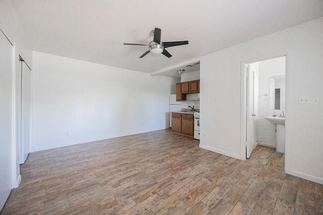 Foto del edificio - 1507 E Harvard St