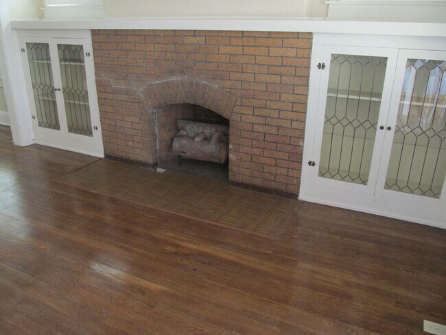 Foto del edificio - 3829 Trowbridge Dr