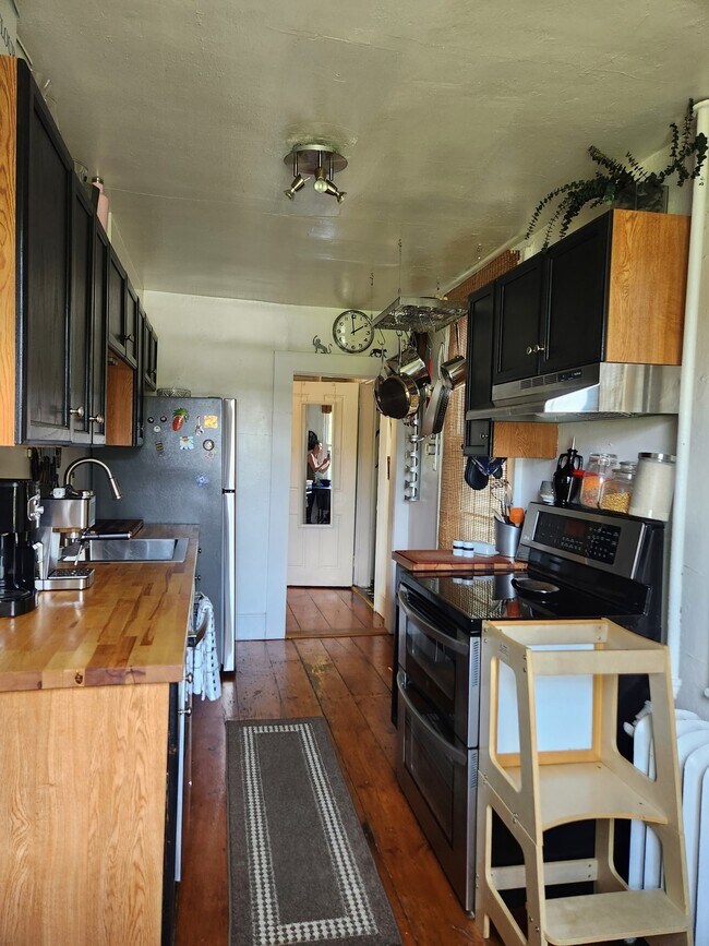 Foto del edificio - 25 Rombout Ave