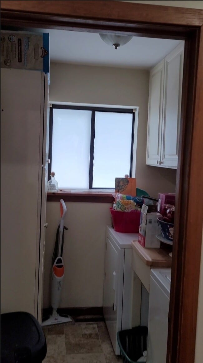 Laundry Room with Pantry - 271 Sunwood Dr