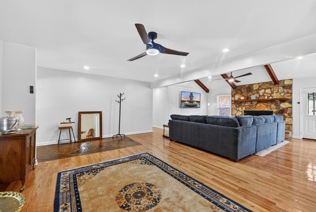 Foto del edificio - 1353 Secessionville Rd