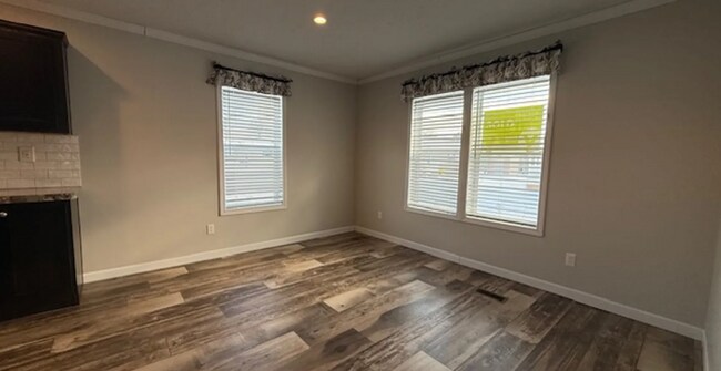 Foto del edificio - 10611 Lyons Ct