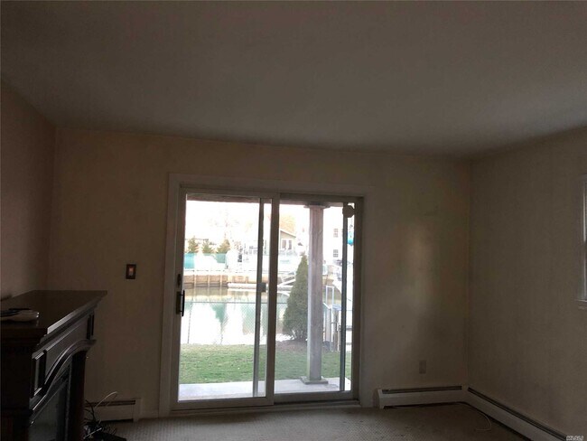 Building Photo - 2455 Bellmore Ave