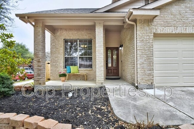 Building Photo - 2818 Crusader Bend