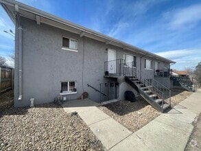 Building Photo - 1149 Syracuse St