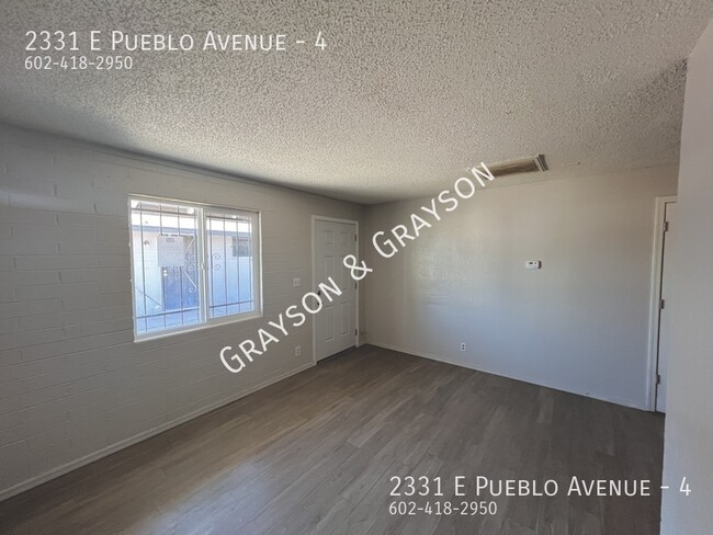 Foto del edificio - 2331 E Pueblo Ave