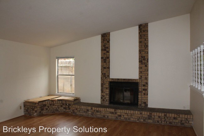 Building Photo - 4 br, 2 bath House - 12737 Tomlinson Dr SE