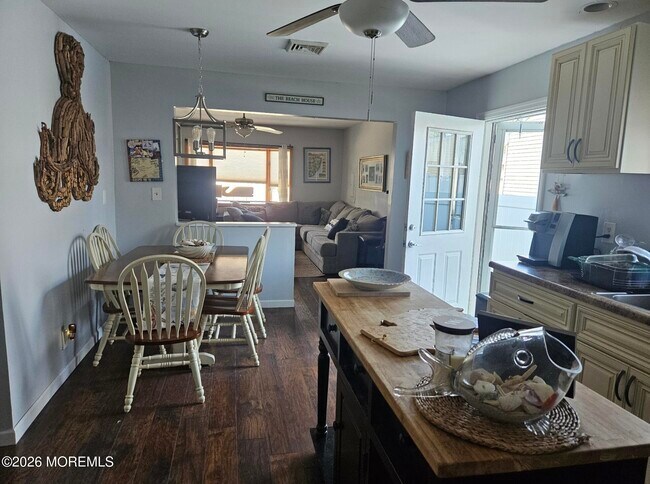 Foto del edificio - 628 E Long Branch Ave