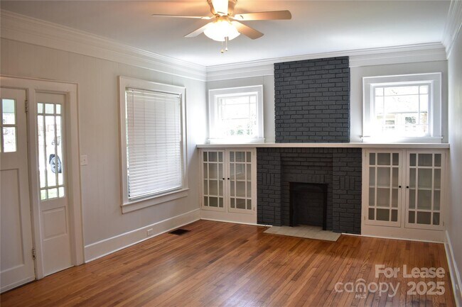 Foto del edificio - 629 N Cedar St