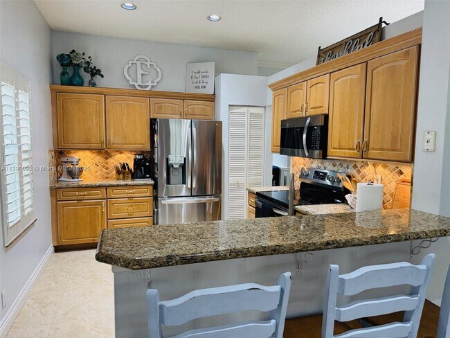 Foto del edificio - 4321 Willow Ridge Dr