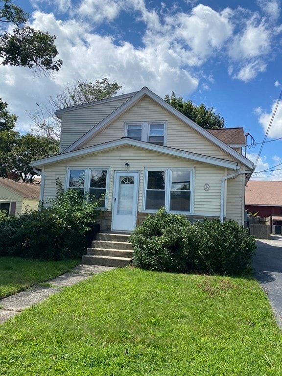 6 Gleason Rd Unit 1, Shrewsbury, MA 01545 Room for Rent in Shrewsbury, MA