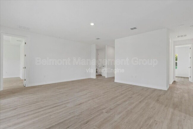 Foto del edificio - 5179 Arley Ct