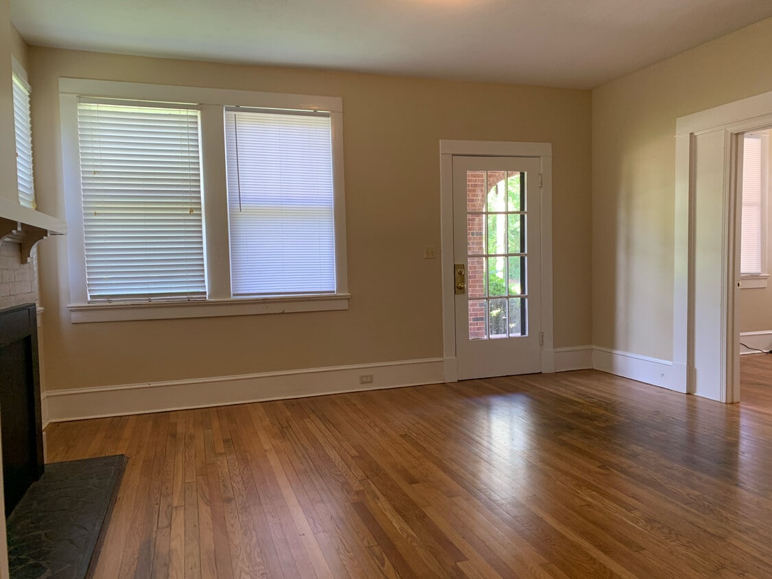 Foto principal - 315 S Brundidge St
