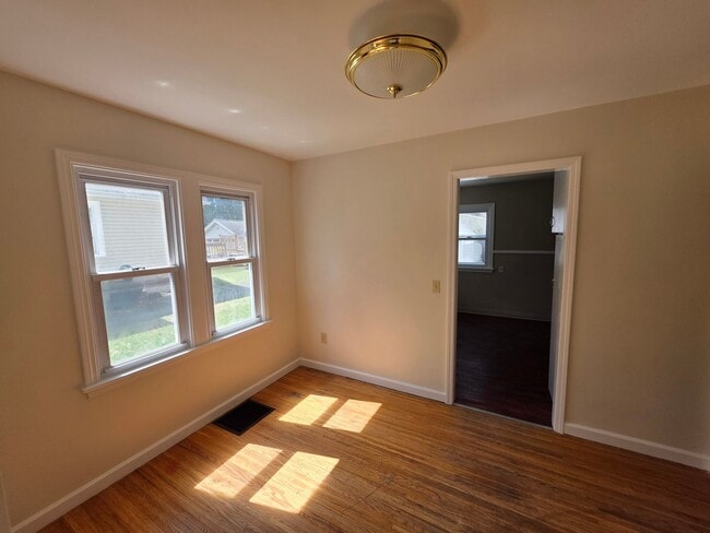 Foto del edificio - Cute 3 Bedroom Single Family Available Soon Greece Schools