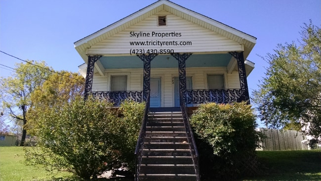 Building Photo - 702 Antioch Rd
