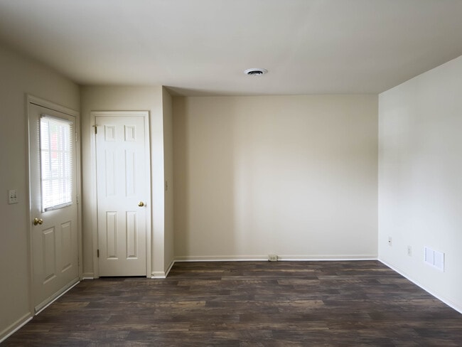 Building Photo - 126 S Court St