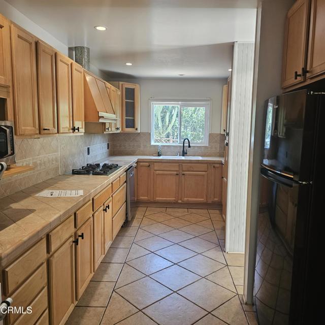 Foto del edificio - 10003 Tujunga Canyon Blvd