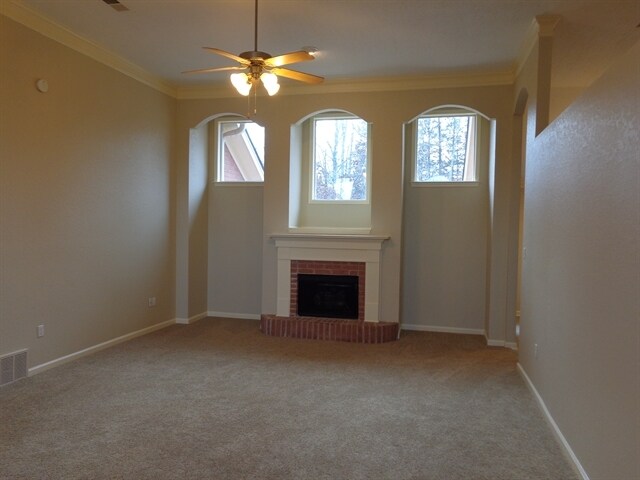 Building Photo - 6145 Sandbourne E