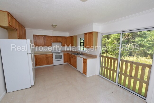 Foto del edificio - 42555 Braddock Rd