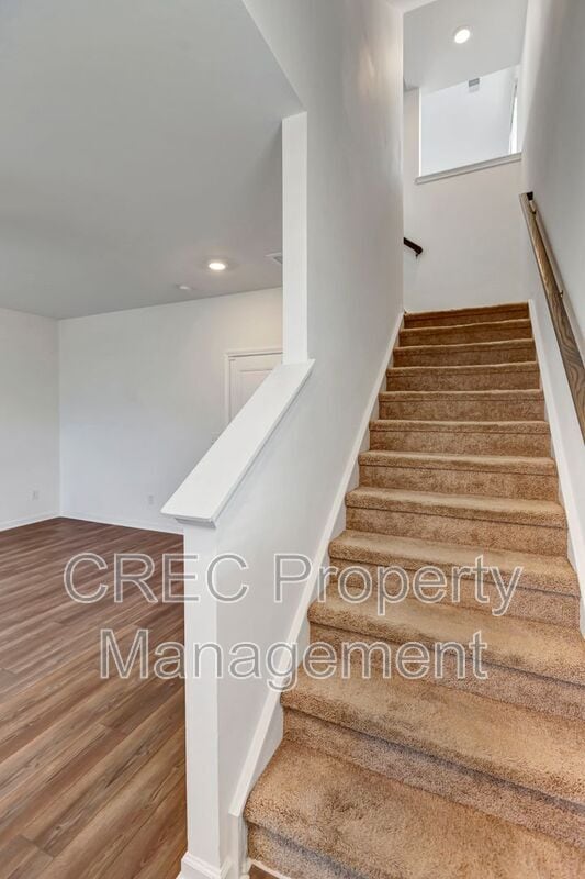 Foto del edificio - 831 Recess Pt Dr