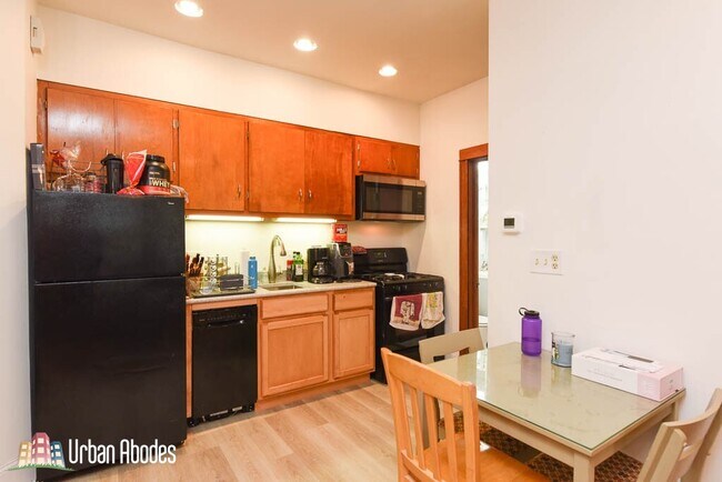 Foto del edificio - 2821 W Shakespeare Ave