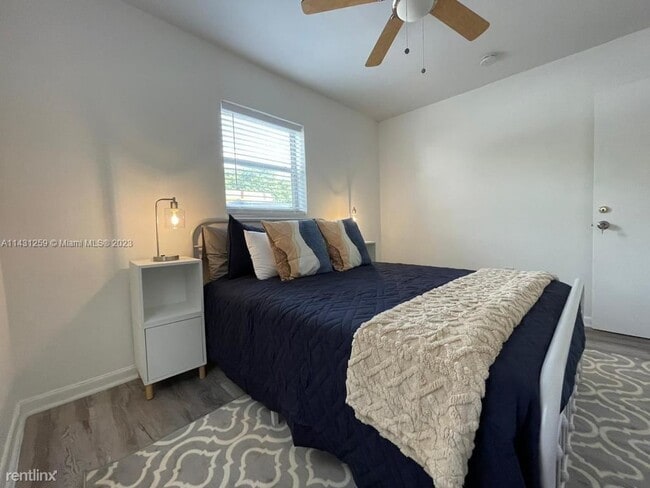 Building Photo - 2 br, 1 bath House - 55 NW 11th Ave Apt 1