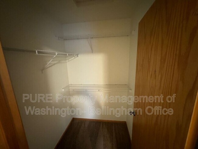 Foto del edificio - 733 Judson St