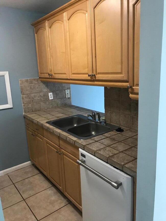 Foto del edificio - 1830 Abbey Rd