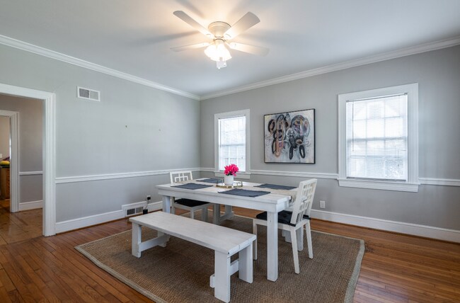 Foto del edificio - Grid House for rent on 5th Street!