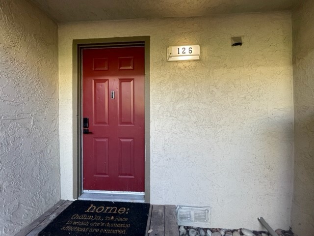 Primary Photo - 687 Royston Ln