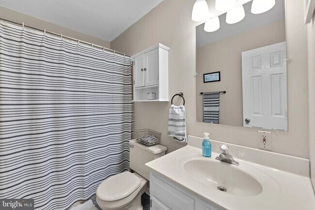 Foto del edificio - 1196 Spruce Ave