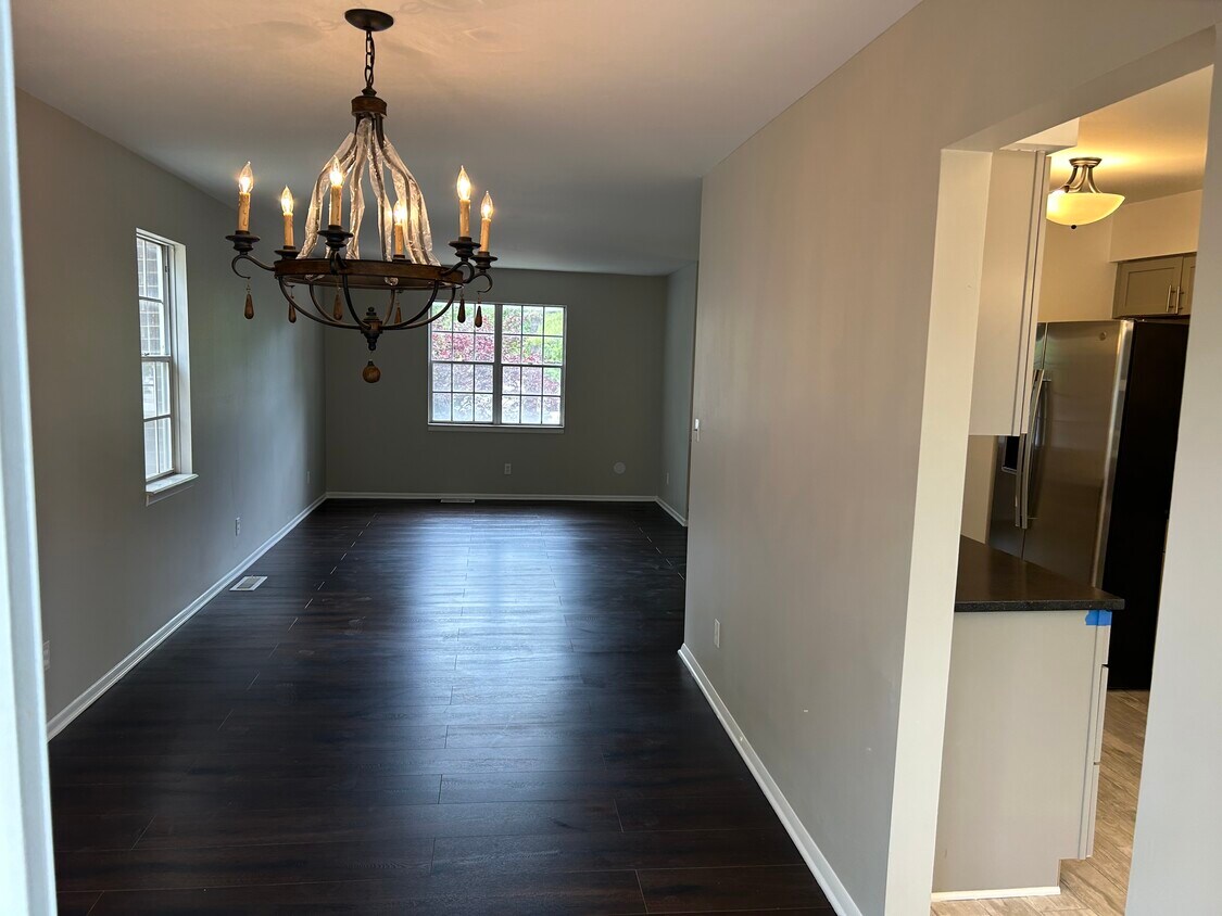 10147 W 96th Terrace, Overland Park, KS 66212 Townhome Rentals in