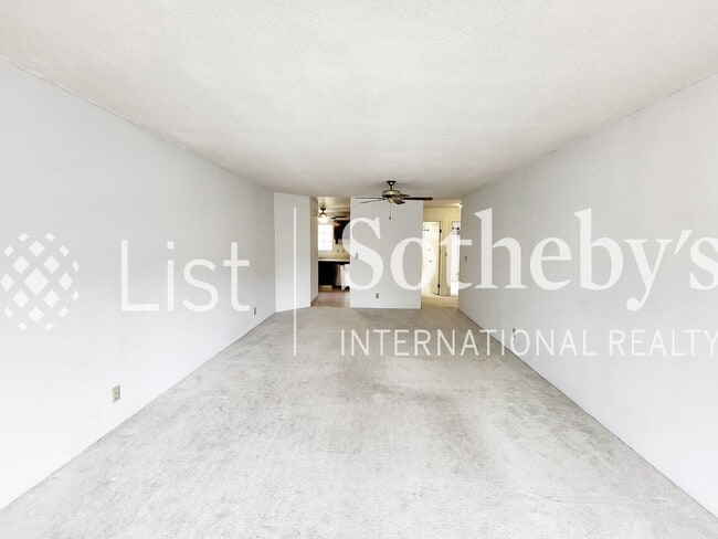 Building Photo - Healani Gardens 314  |  Kaneohe, HI