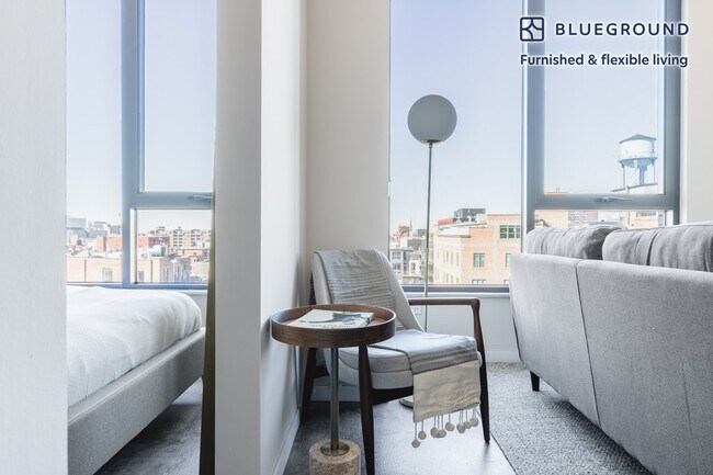 Foto del edificio - 939 W Washington Blvd