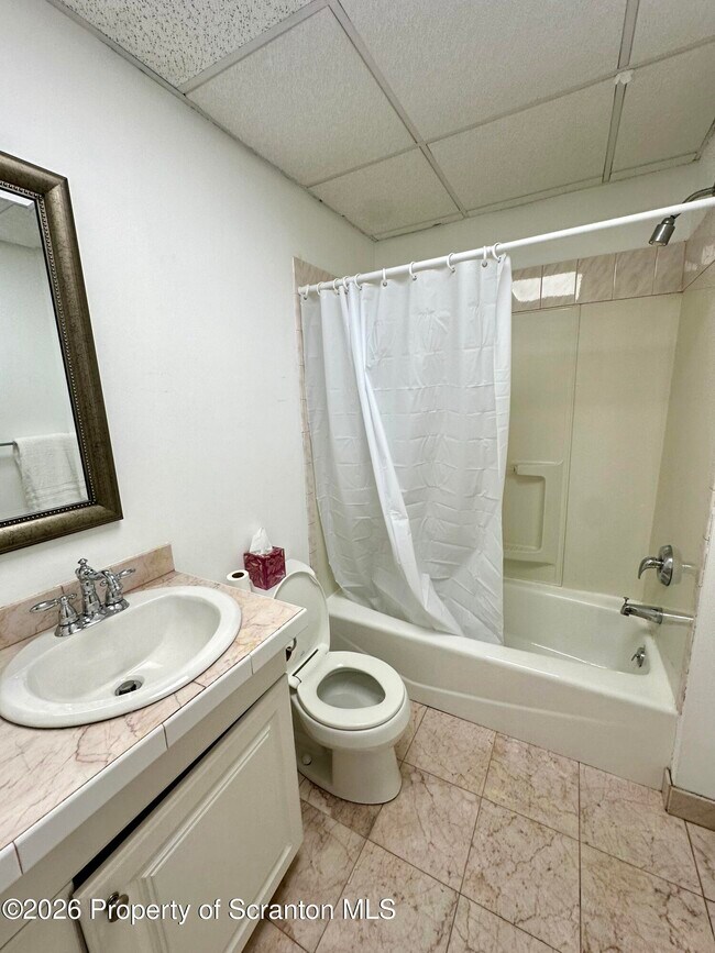 Foto del edificio - 436 Ziegler St