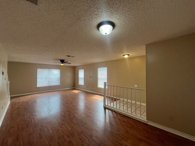 Building Photo - 8147 Ocean Meadow Dr