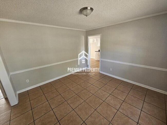 Foto del edificio - 2820 Five Colonies Ln